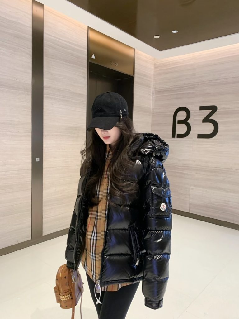 Monclerモンク メンズ レディース 保温 羽織り 2色入 - 画像 6