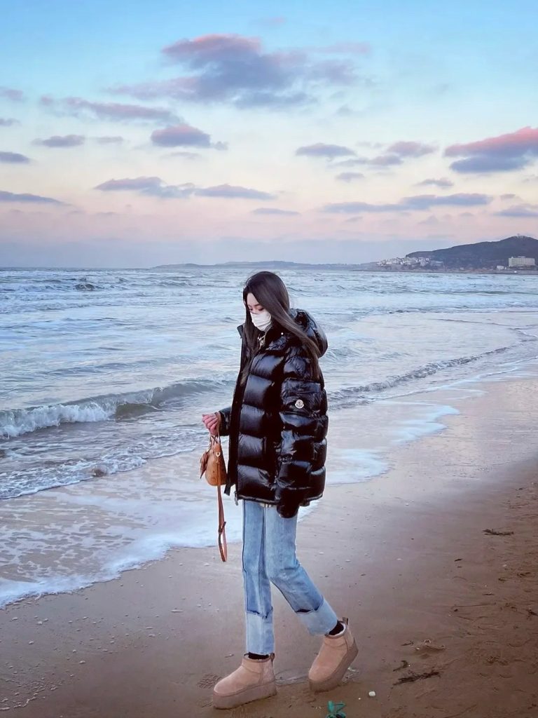 Monclerモンク メンズ レディース 保温 羽織り 2色入 - 画像 8