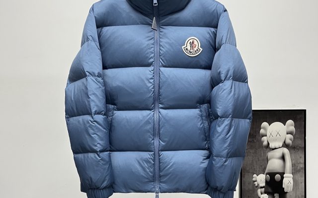 MONCLERのその他を予算内で探す前に見るシンプルのポイント