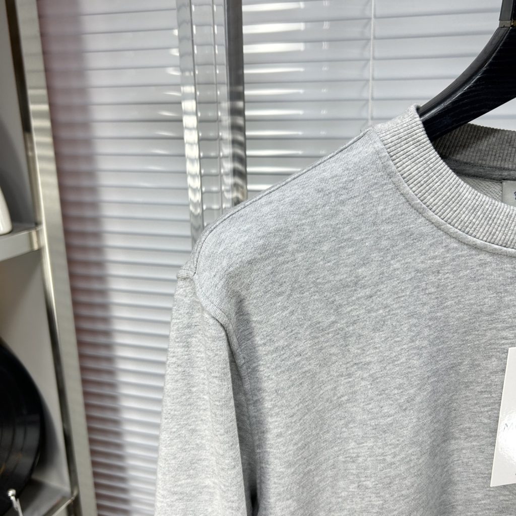 Monclerモンクレール ロゴパッチ ロングスリーブスウェットシャツ 2色入 - 画像 5