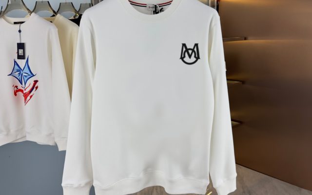 MONCLERの服装を毎日に使うなら確認したいこと