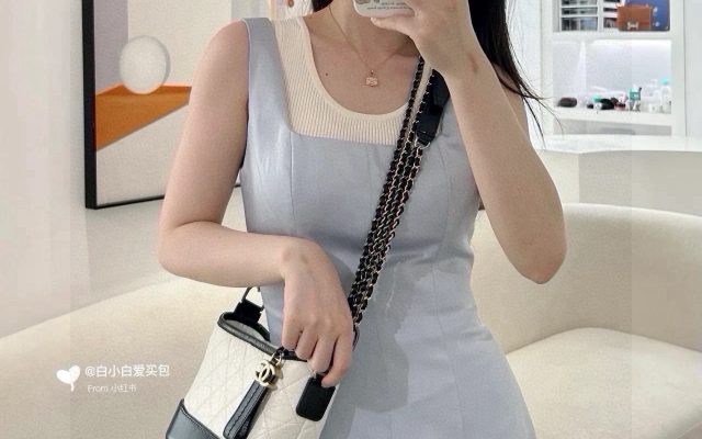 ホワイト系バッグを服に合わせるなら見るべき3点