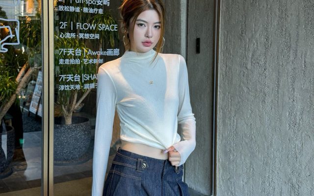 レディース向け服装の選び方：ホワイトとサイズ感