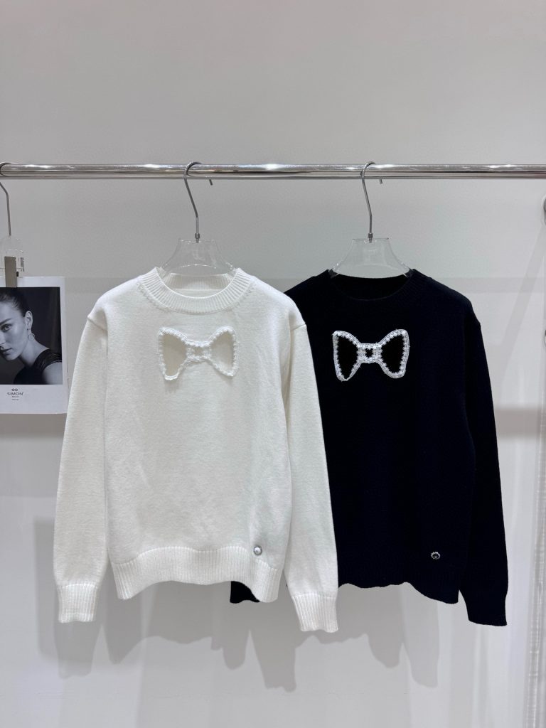 香奈儿 レディース ニット 2色 ボウタイ刺繍 春夏 新作 ファッションアイテム|仕事帰りに毎日に合わせるポイント