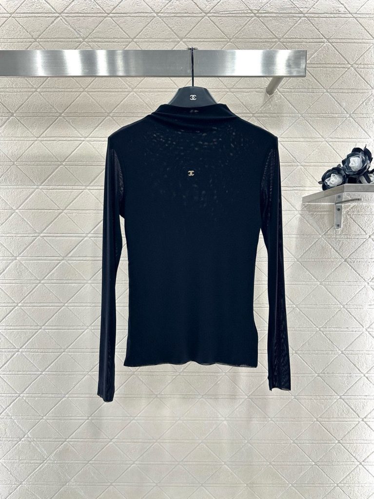服装選びで迷ったら：シャツの価格と使い道