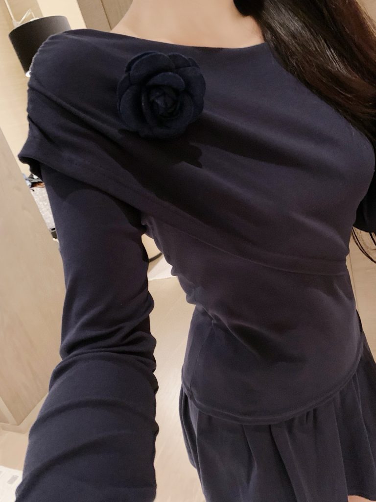 職場の移動で邪魔になりにくいCHANELの服