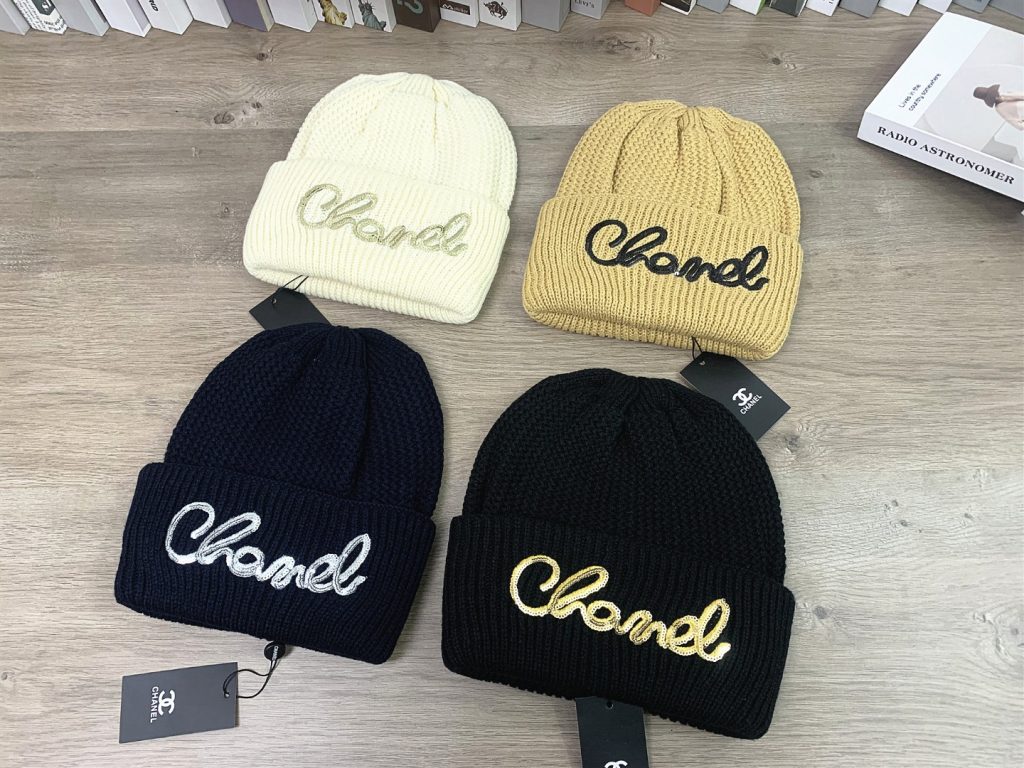 CHANELのその他は価格・収納・合わせ方でどう見るか