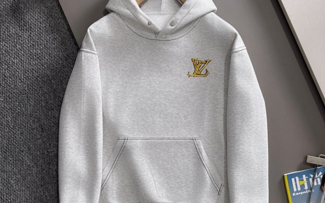ホワイト系その他を服に合わせるなら見るべき3点
