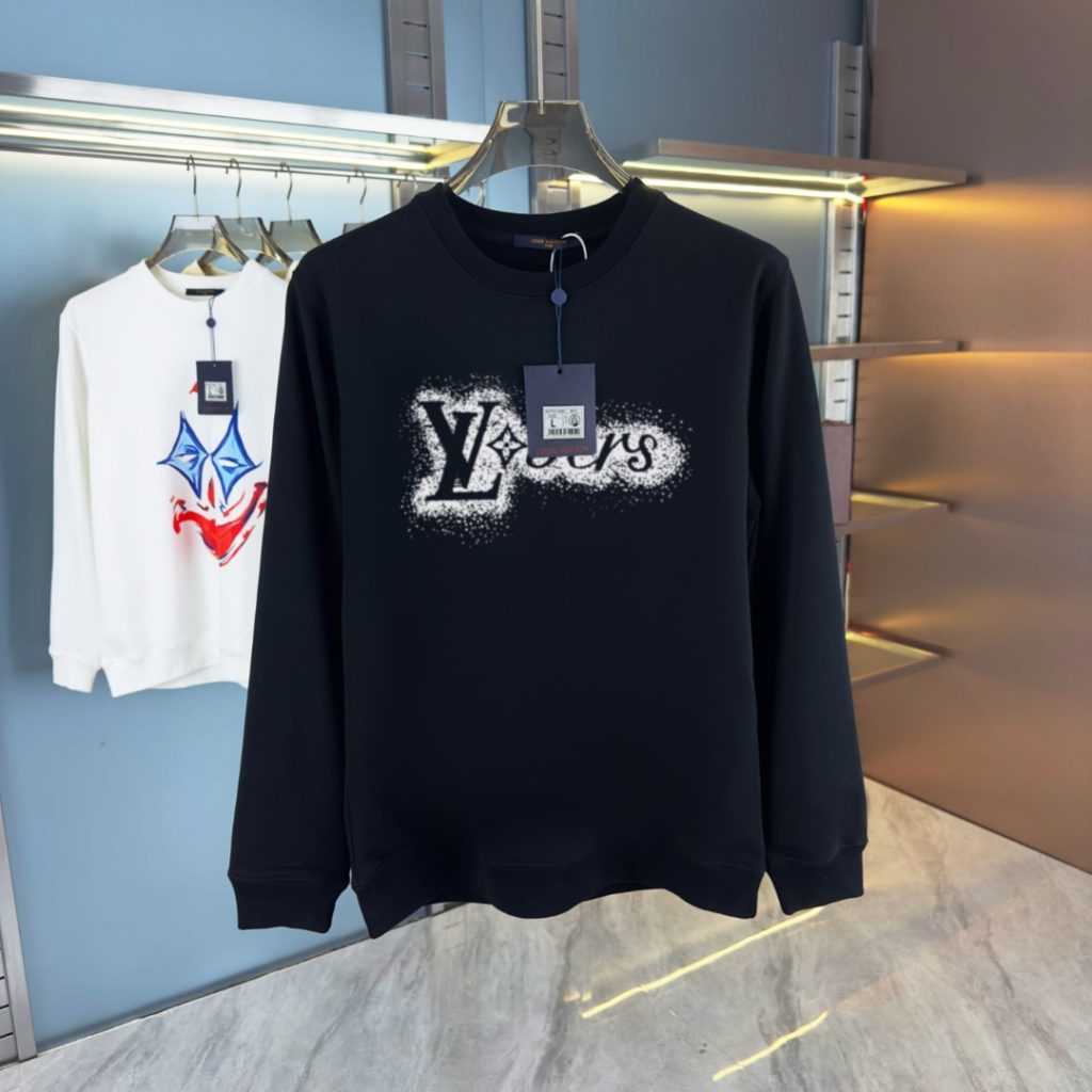 LOUIS VUITTONのTシャツは価格・収納・合わせ方でどう見るか