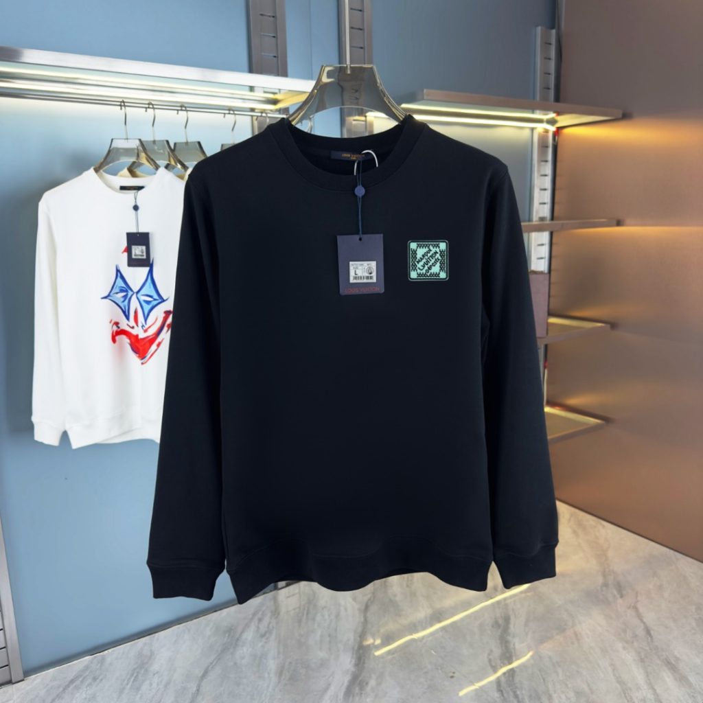 LOUIS VUITTONのシャツは価格・収納・合わせ方でどう見るか