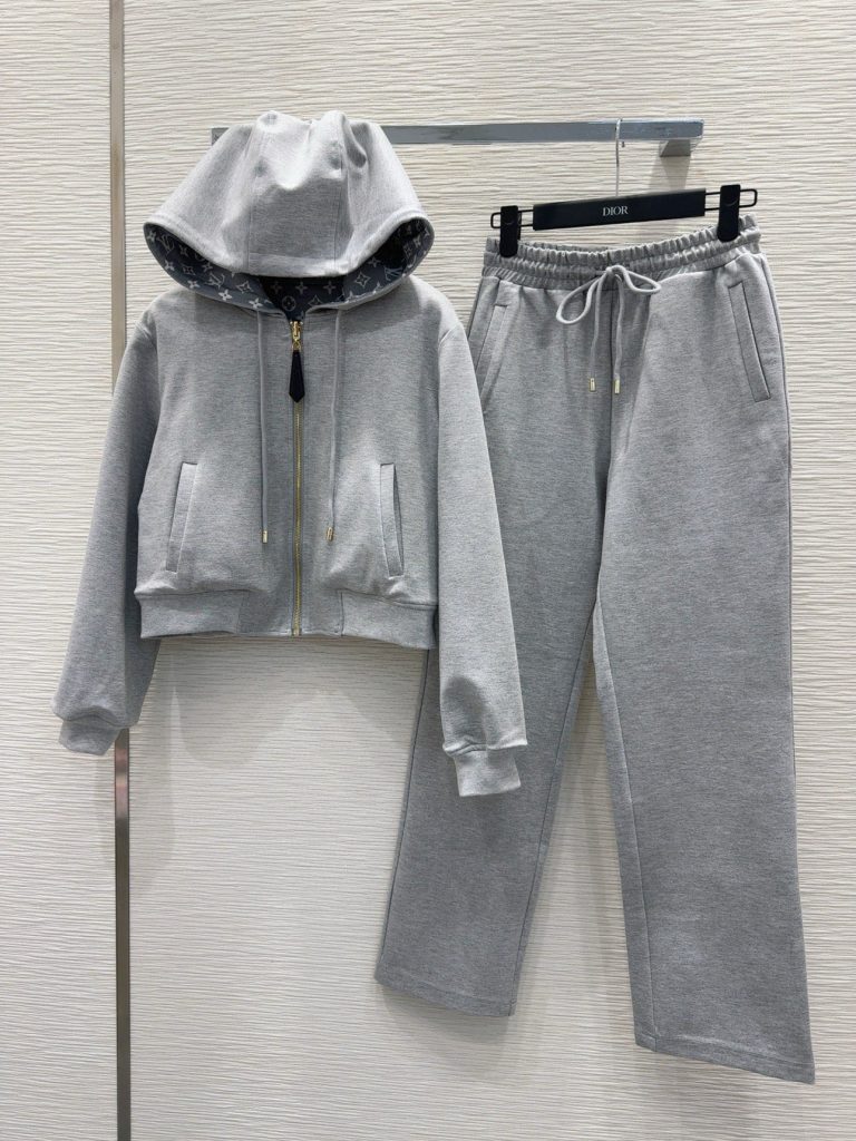 Louis Vuittonロエベ レディース スウェット 2点セット 灰色 黒 2色入|仕事帰りに使いやすいファッションアイテムを写真で確認