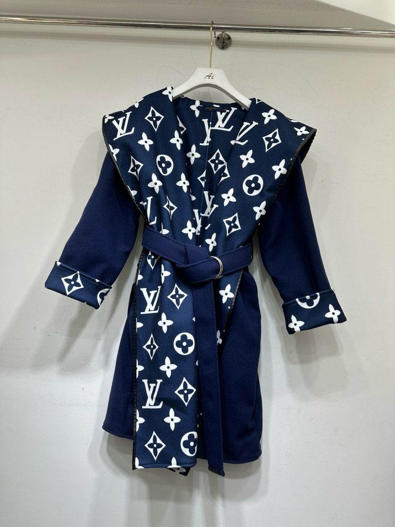 ユニセックスの節約買いに向く服装か写真でチェック