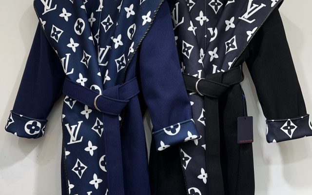 休日で使いやすいLOUIS VUITTONの服装を写真で確認