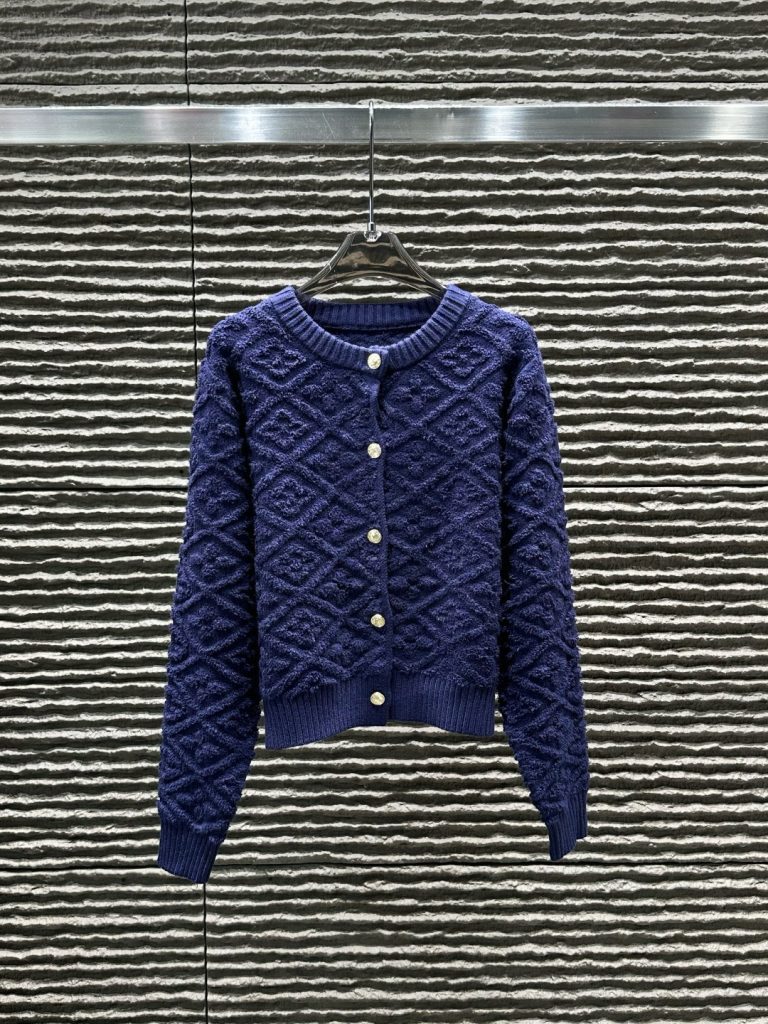 Louis VuittonLOUIS VUITTON レディース ニットカーディガン 3色展開 綿素材 シンプルデザイン - 画像 4