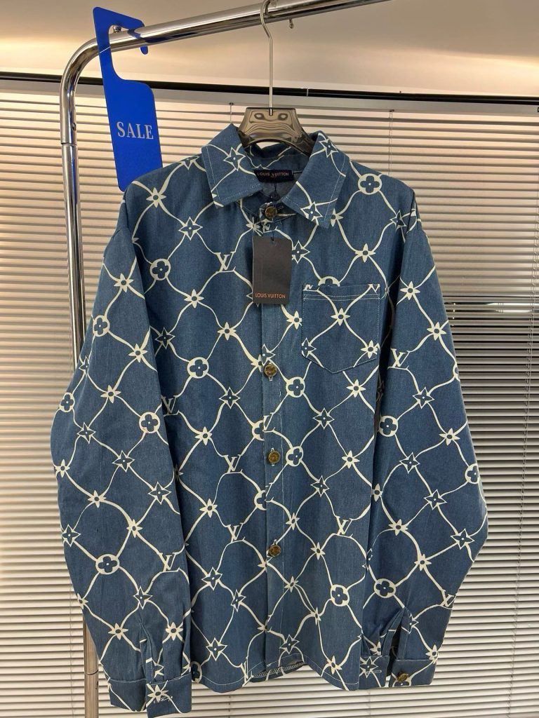 Louis Vuittonロエベ デニムシャツ メンズ 花柄 ブルーデニム 1色入 - 画像 2