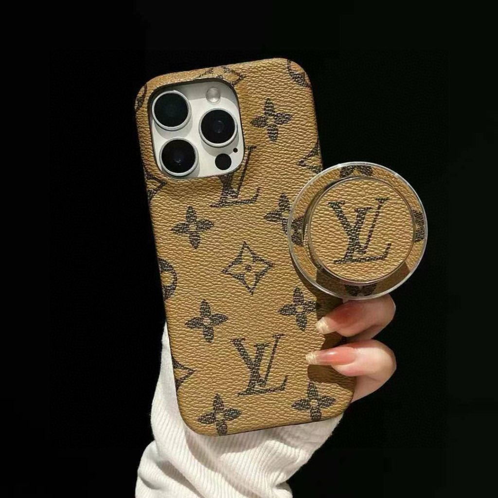 IPHONE LOUIS iPhoneケース Louis モノグラム スマホケース 2色入｜毎日に使いやすい財布・小物を写真で確認