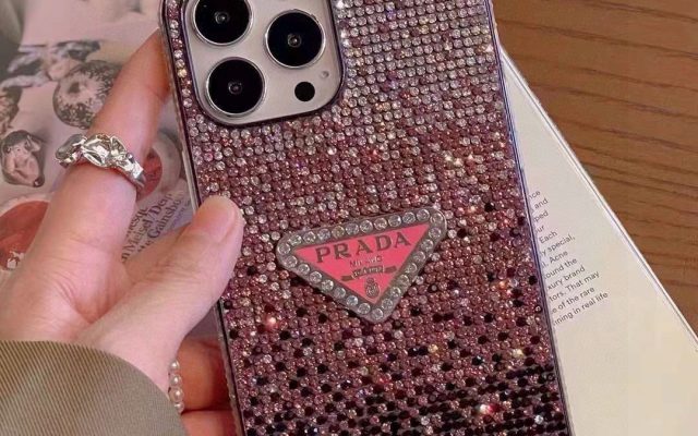 写真系その他を服に合わせるなら見るべき3点