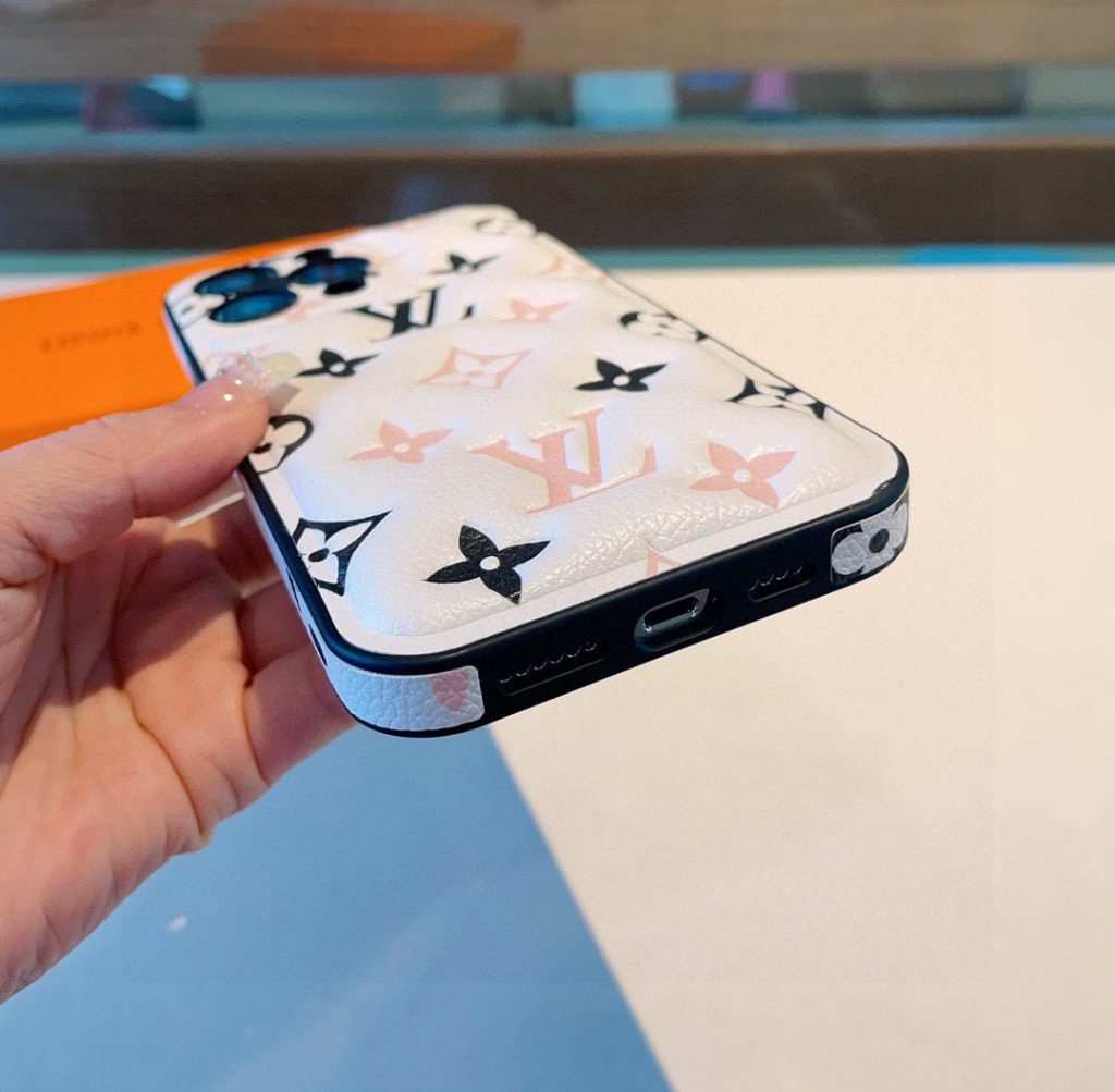 iPhoneケースルイヴィトン風 プラダ風 スマホケース 3色入 📱 - 画像 3