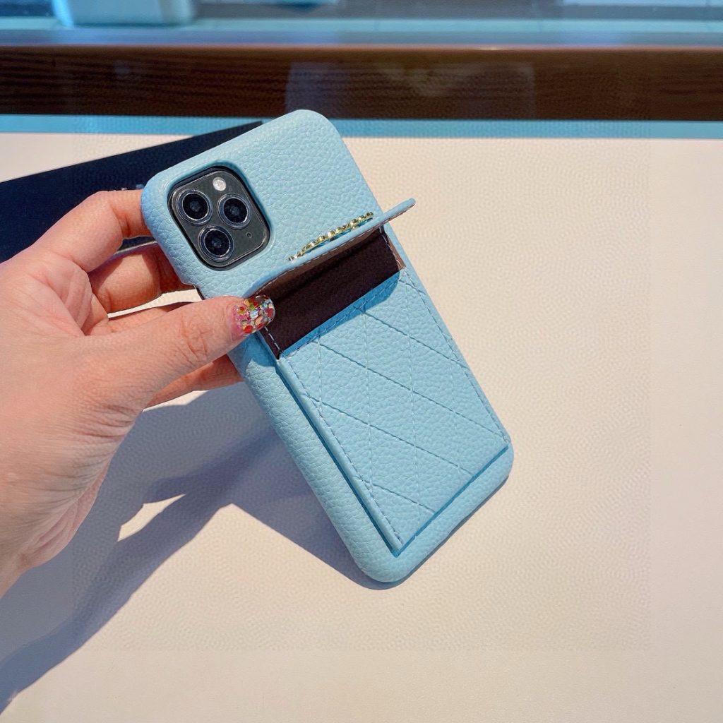 iPhoneケースシャネル風 ポケット付きスマホケース ライトブルー 2色入 - 画像 2