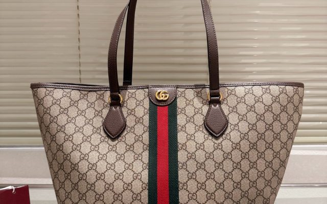 バッグ選びで迷ったら：トートバッグの価格と使い道