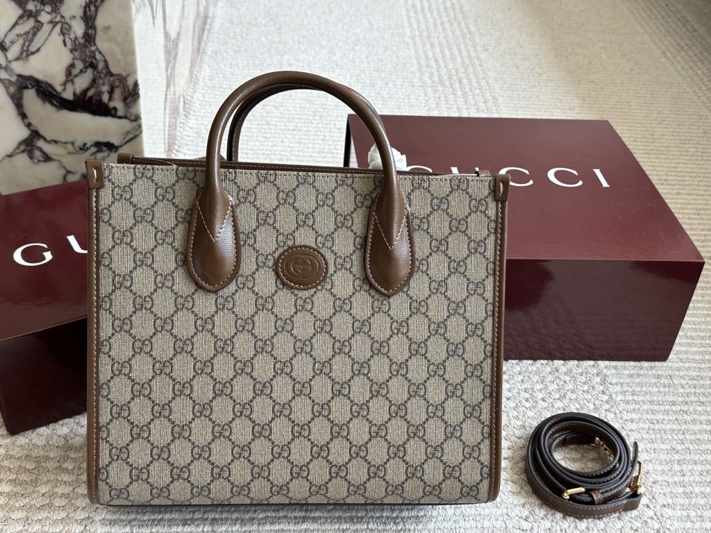 高級感のある GUCCI ショルダーバッグ 2色入|週末に毎日に合わせるポイント