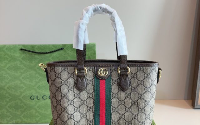物価高でも選びやすいトートバッグ：Gucciを自然に取り入れる
