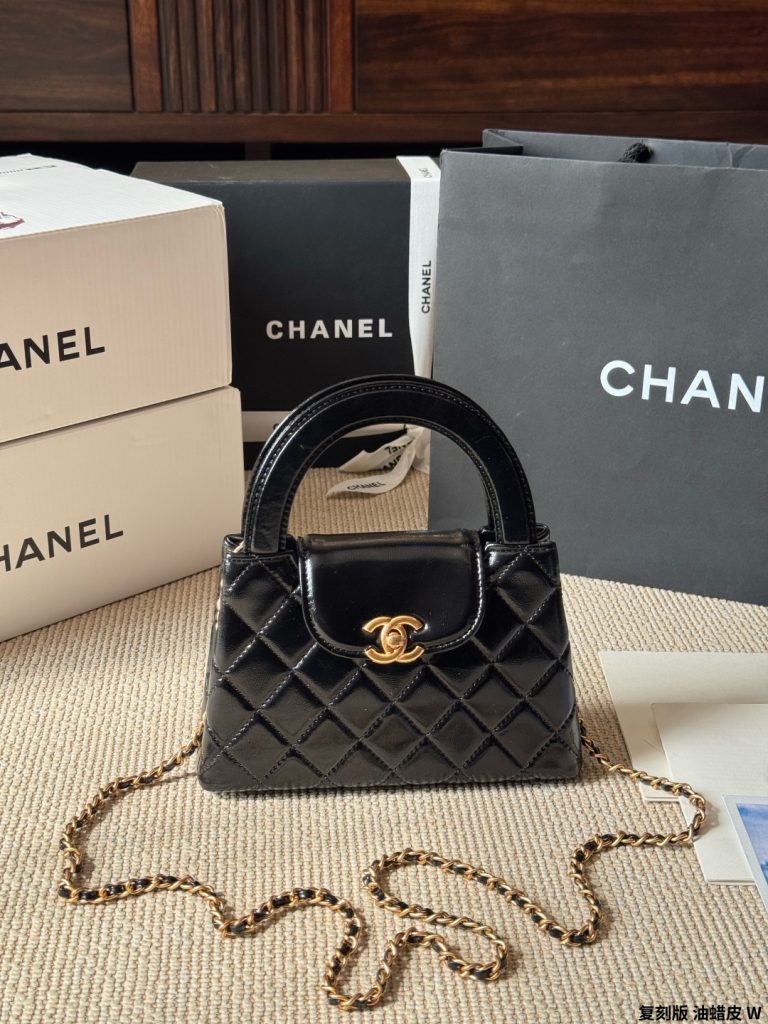 CHANELのバッグを予算内で探す前に見る黒のポイント