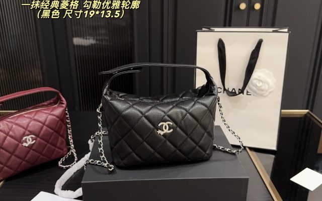 黒系その他を服に合わせるなら見るべき3点