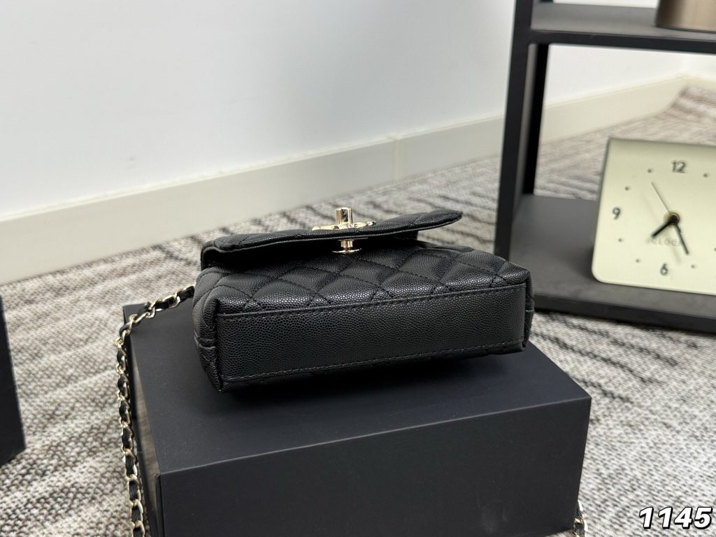 シャネル CHANEL 黒 マトラッセ ミニココハンドル マイクロ チェーンクラッチCoco Handle1色入 - 画像 6