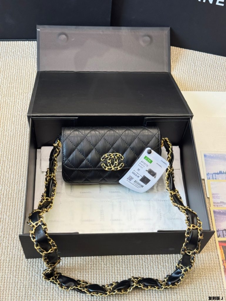 CHANELのバッグを毎日に使うなら確認したいこと