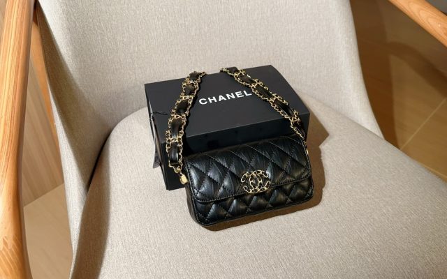 CHANELのバッグを予算内で探す前に見るブラックのポイント