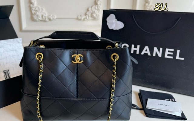 CHANELのショルダーバッグを予算内で探す前に見る写真のポイント
