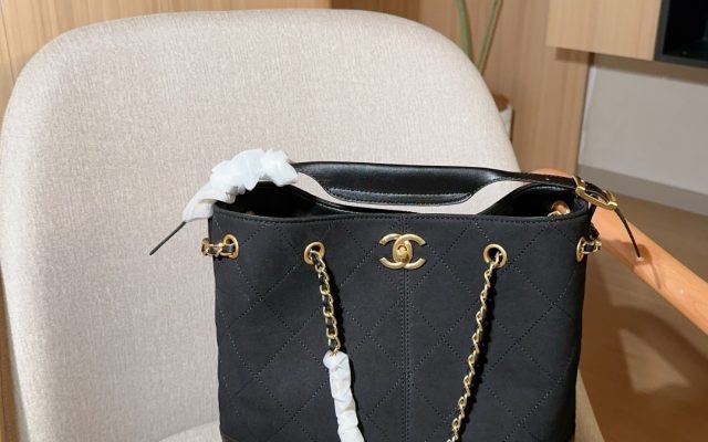 CHANELのバッグを毎日に使うなら確認したいこと
