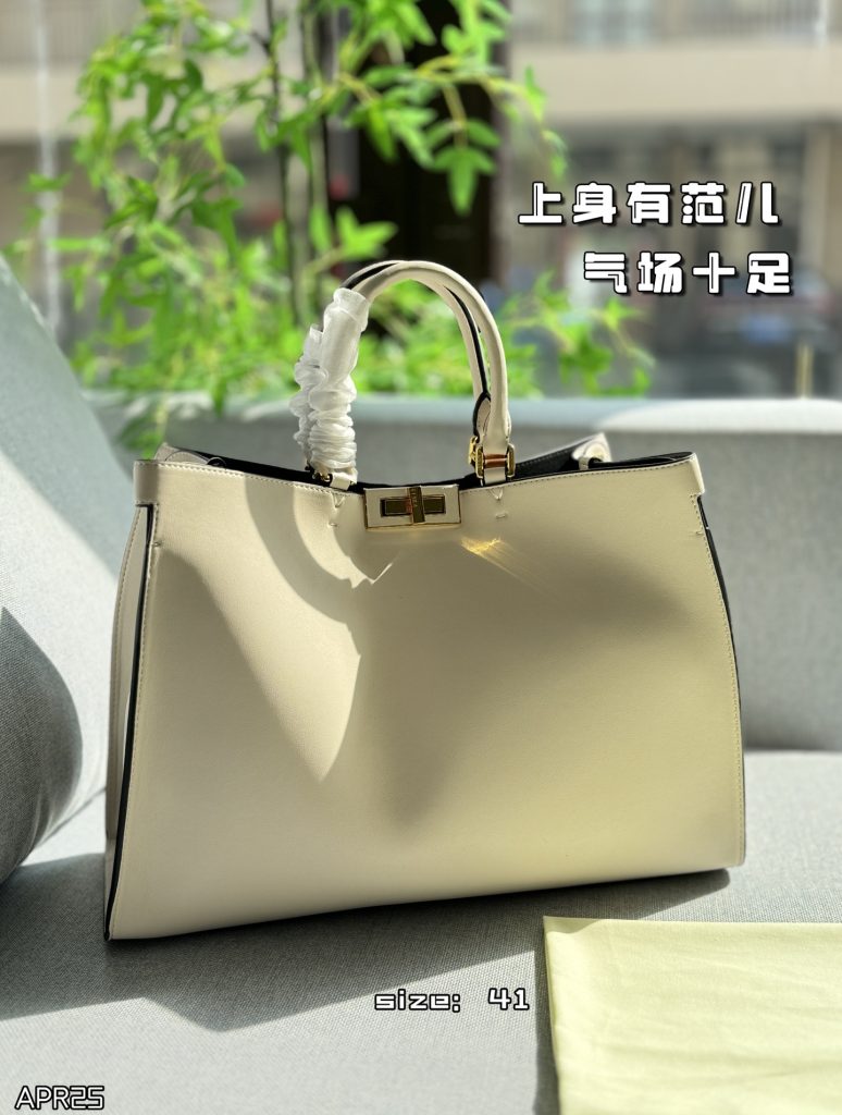 FENDI バッグ 41 ホワイト レディース デイパック｜買い物の日に予算内で見たいポイント
