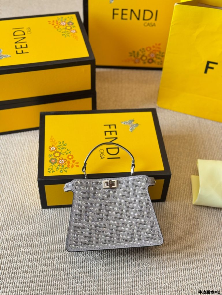 FENDI ザ・ファルコン ミニ2way バッグ 2色入 💎 - 画像 3