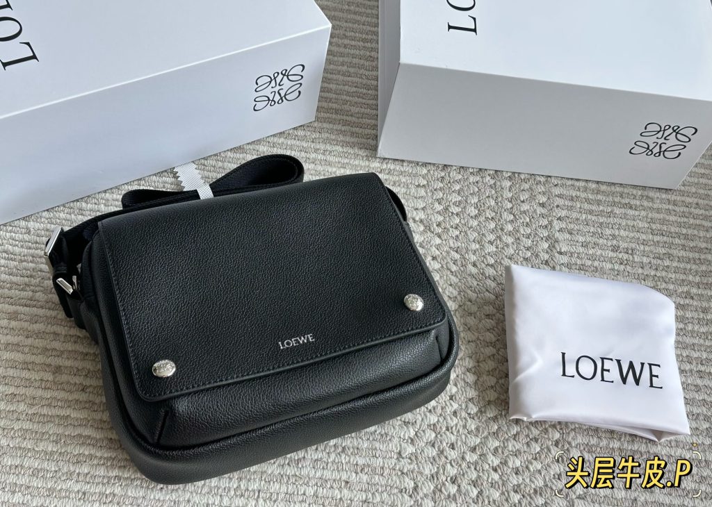 ロエベ メンズ ミニショルダーバッグ 3色入 - 画像 2