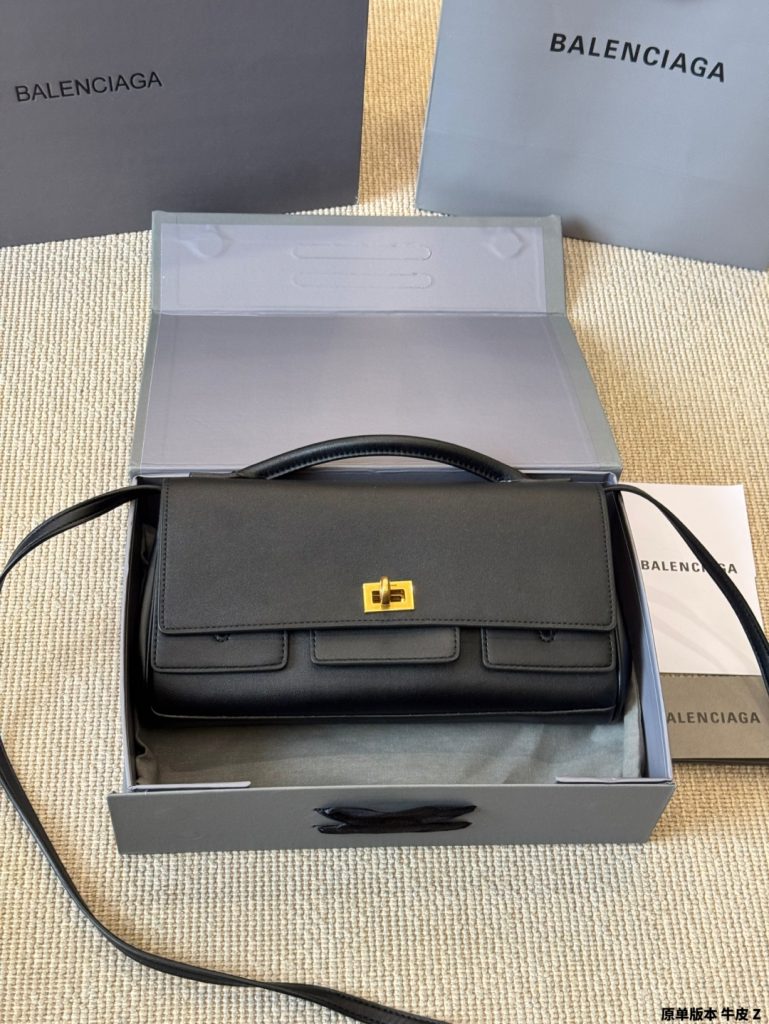 バレンシアガ レディース ポーチ 3色入 💼 - 画像 5