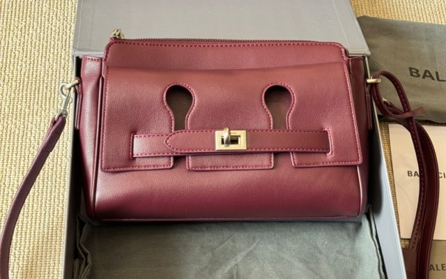 バッグ選びで迷ったら：ショルダーバッグの価格と使い道