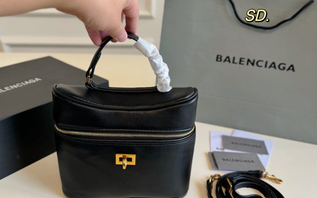 ブランドアイテムの財布・小物を毎日に使うなら確認したいこと