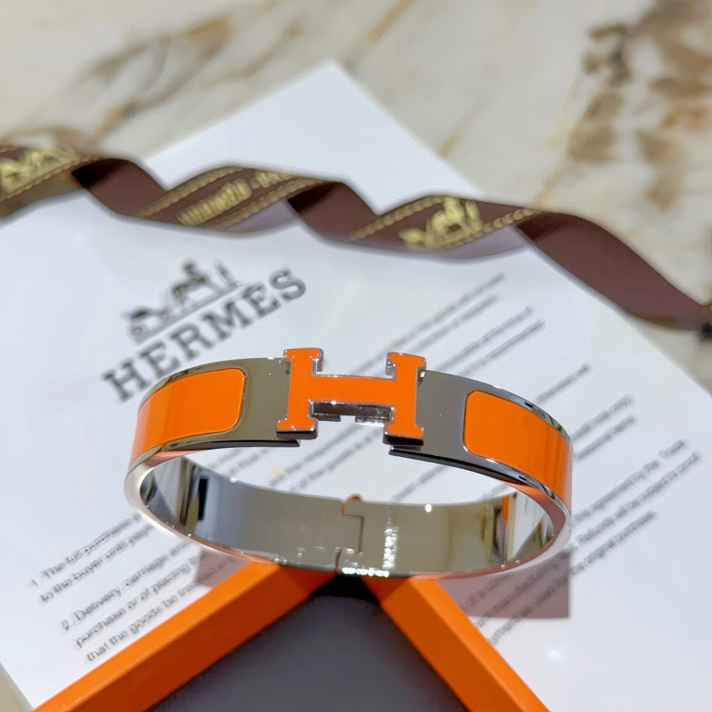 HERMESのその他は価格・収納・合わせ方でどう見るか