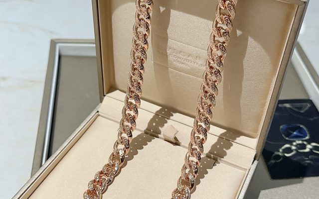 ブランドアイテムのその他は価格・収納・合わせ方でどう見るか