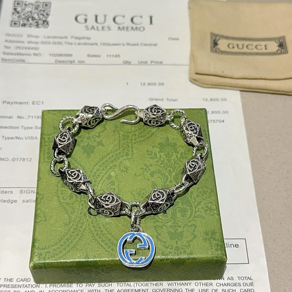 日常で使いやすいGucciのその他を写真で確認