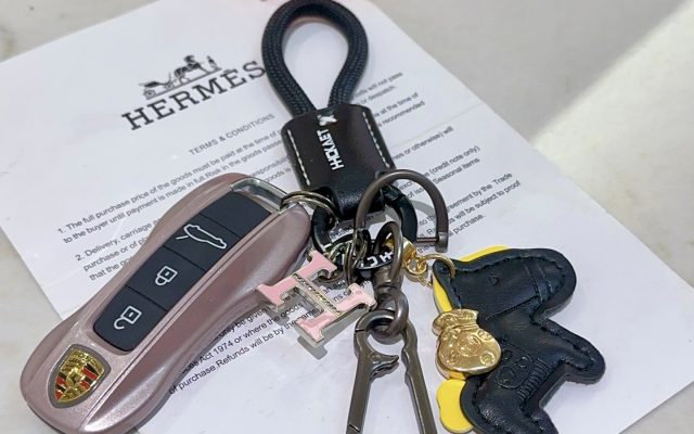 HERMESのその他を予算内で探す前に見るロゴのポイント
