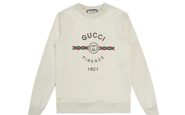 物価高でも選びやすいシャツ：Gucciを自然に取り入れる