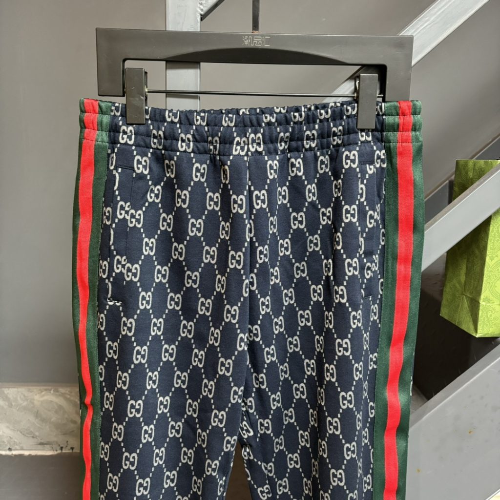 GUCCI メンズ ロゴ トラックパンツ ブルー 1色入 - 画像 3
