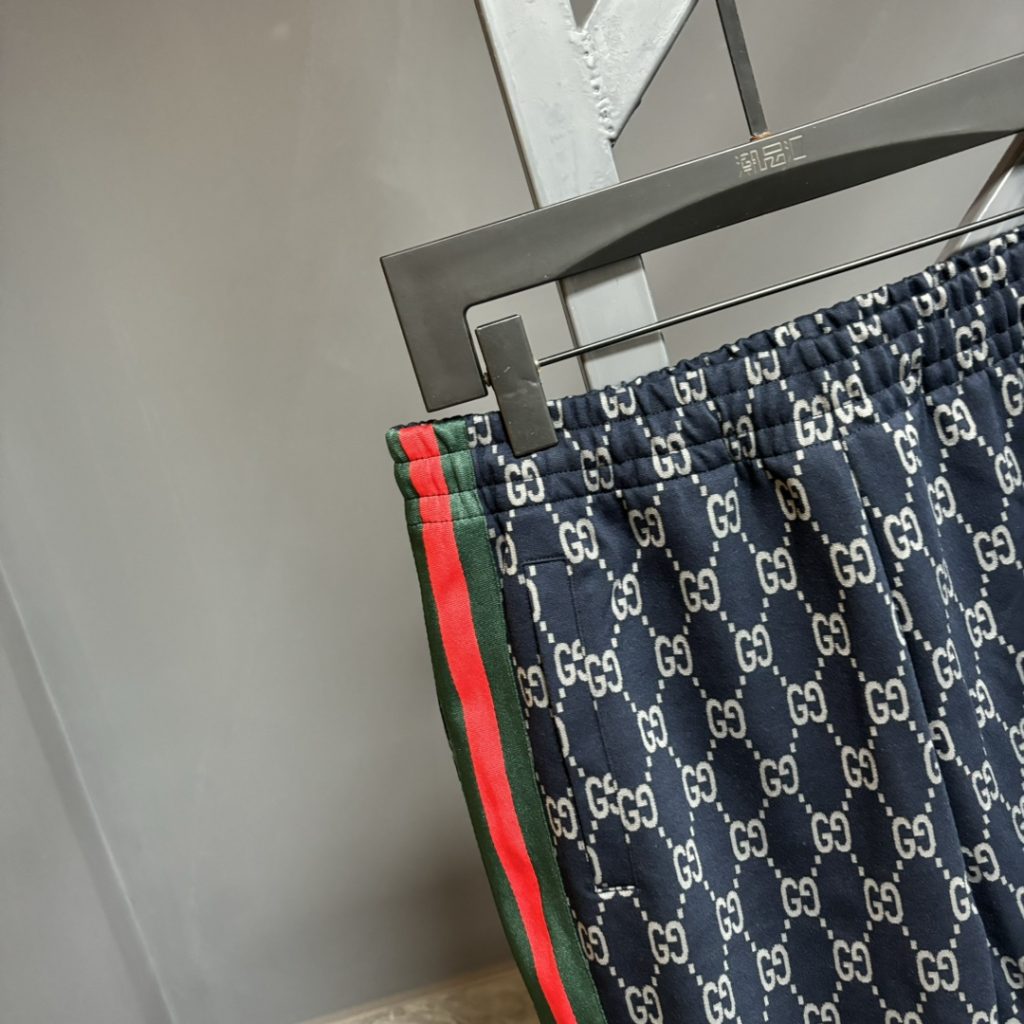 GUCCI メンズ ロゴ トラックパンツ ブルー 1色入 - 画像 4