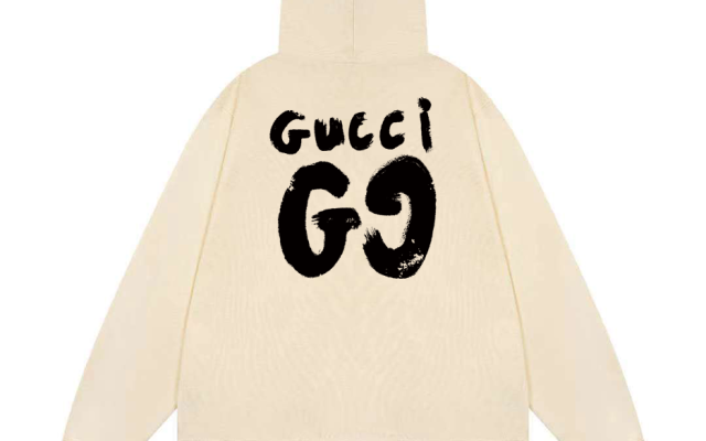 街歩き目線で見るGucciのパーカーの印象