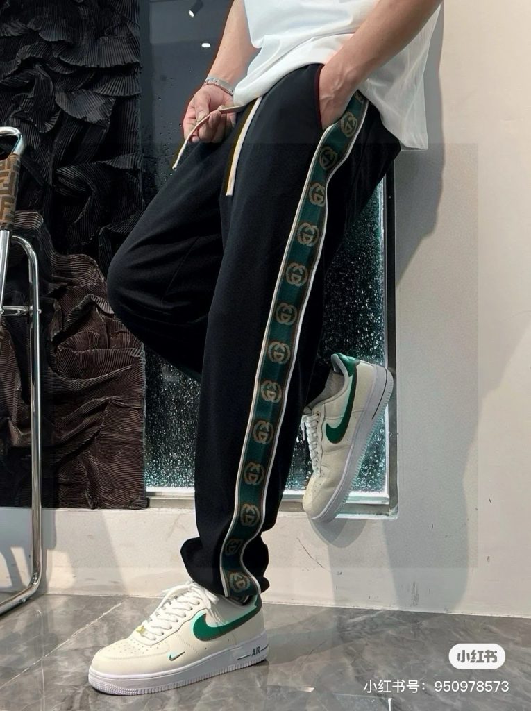 Gucciのその他は価格・収納・合わせ方でどう見るか