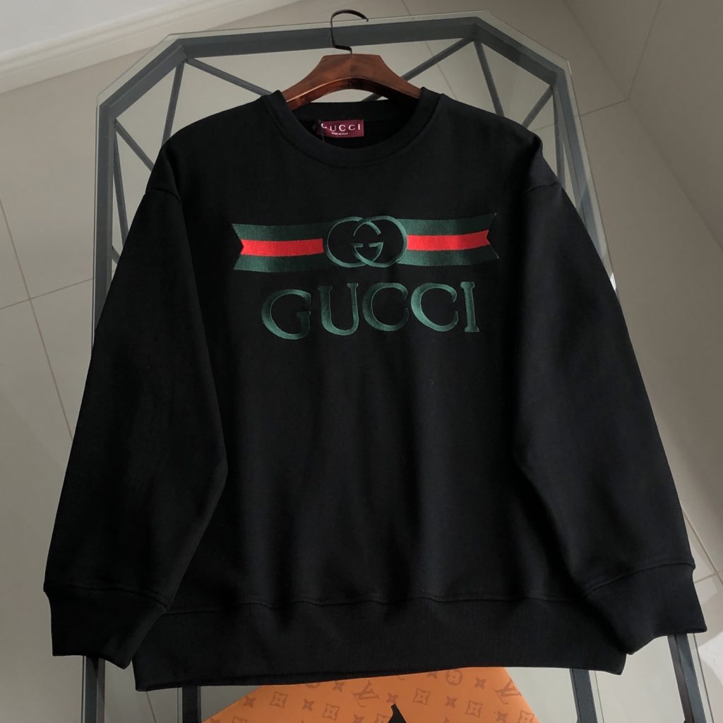 友人との外出に自然なGUCCI半袖スウェットの選び方