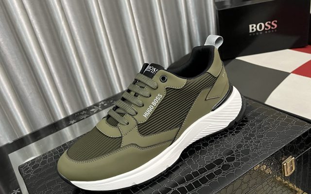 HUGO BOSS メンズ スニーカー オリー ブラック 1色入 🥾